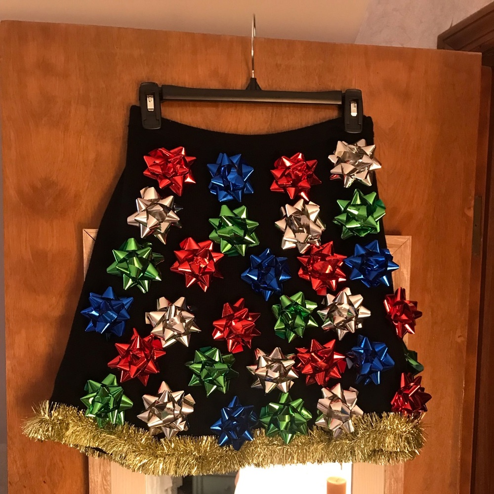 Whimsical holiday skirt.  Simply adorable!